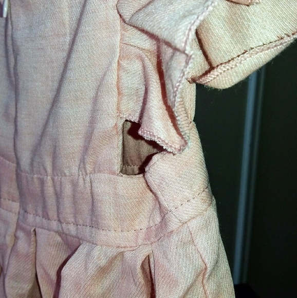 ❤HP❤ Last one! Pleated Ruffle-Sleeved Dress - Picture 5 of 7
